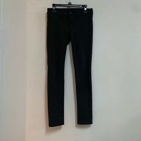 Splendid Black Rose Sweatshirt & Joe’s Jeans Jeggings - Picture 9 of 13